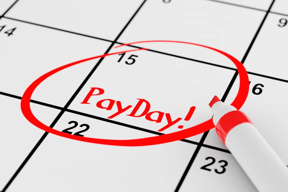 PayDay！と赤ペンで書かれたカレンダーの画像。